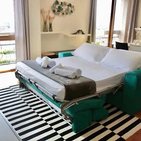 - Arena - Panoramic View - *